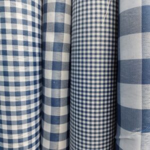 Tecido Xadrez de Poliéster Tergal Azul Marinho | 1m x 1,40m (comprimento x largura)